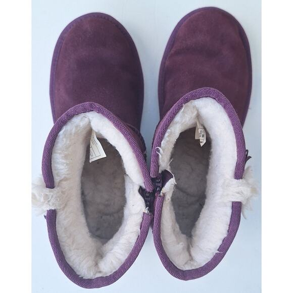 Koolaburra by UGG Girl's Victoria Mini Ankle Boot Bootie Purple Bow Size 4 $70 - Picture 7 of 9